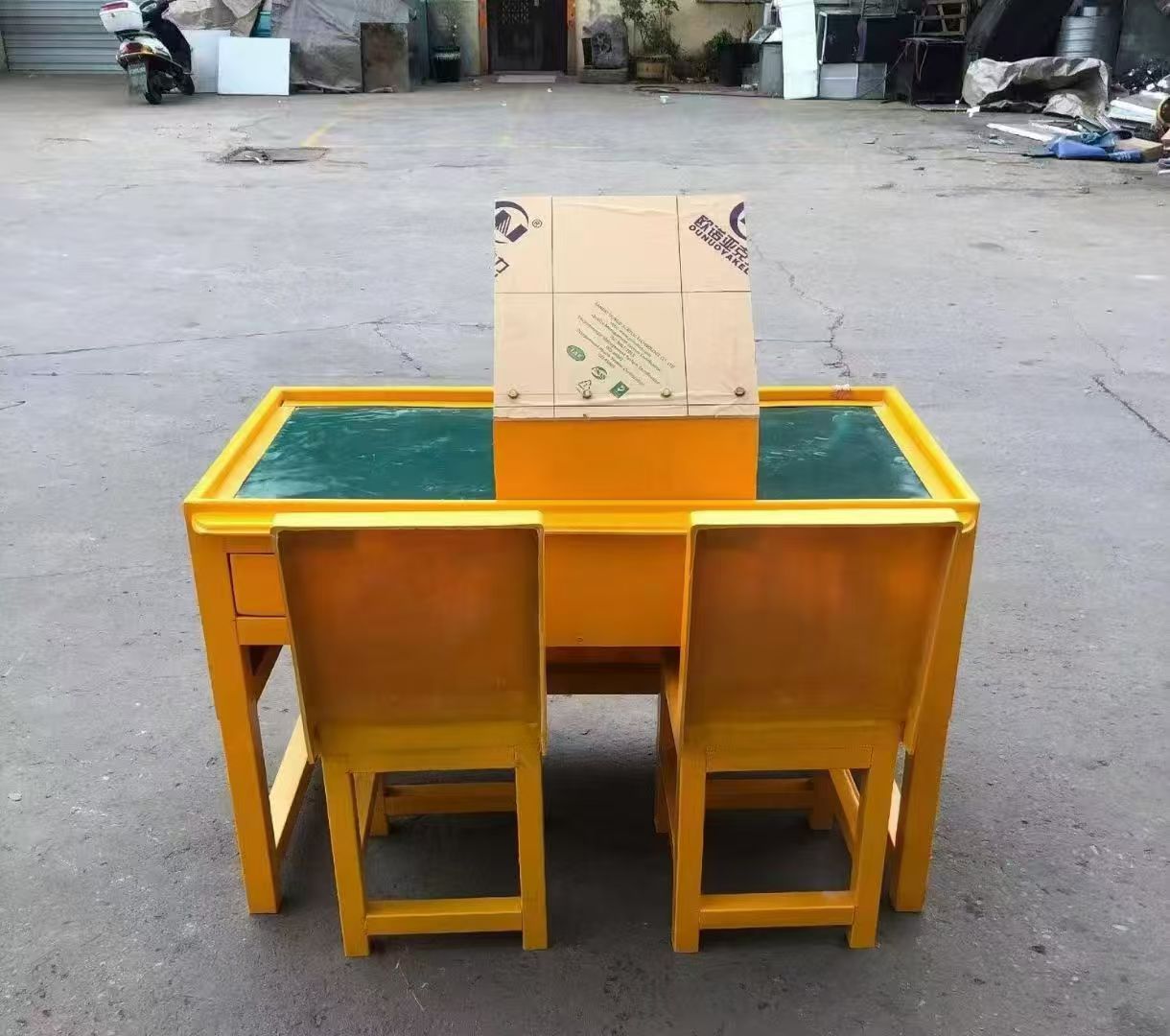 溧水防静电导通桌井下煤矿火工品发放桌：危险品流转的安全守护者